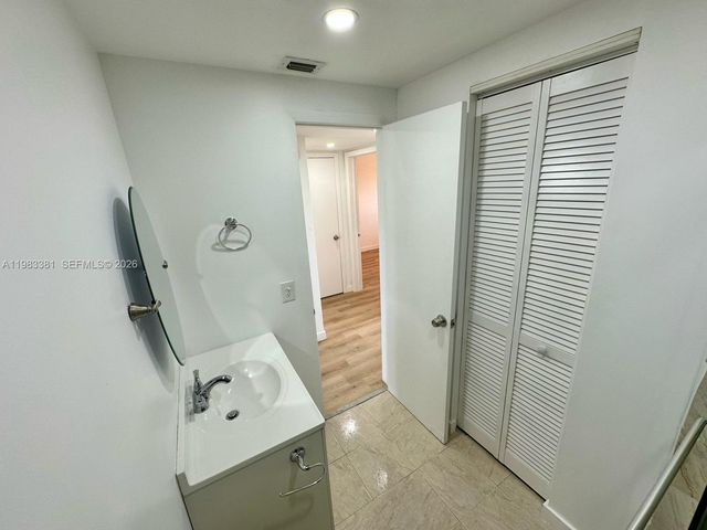 455 Golden Isles Dr 308, Hallandale Beach, FL 33009