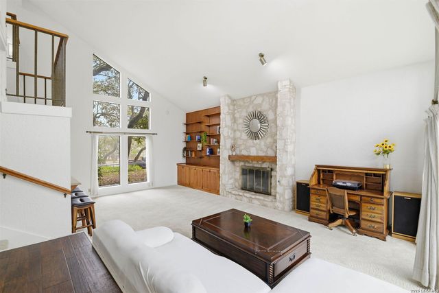 1739 royal crescent, San Antonio, TX 78231