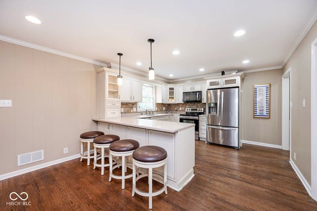 6320 Brixton, Indianapolis, IN 46220