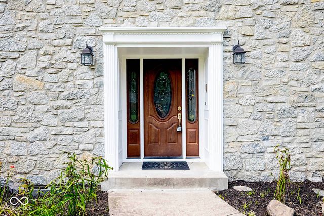 6320 Brixton, Indianapolis, IN 46220