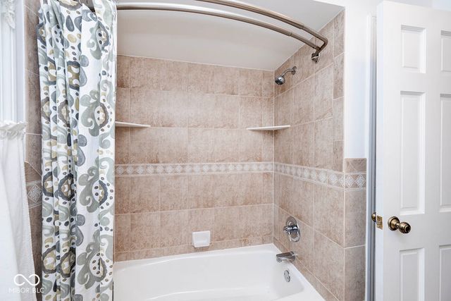 6320 Brixton, Indianapolis, IN 46220