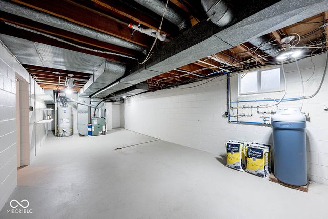 6320 Brixton, Indianapolis, IN 46220