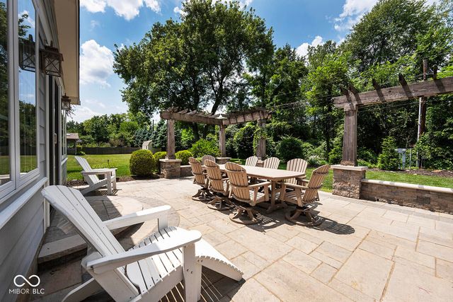 6320 Brixton, Indianapolis, IN 46220