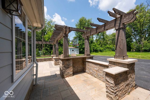 6320 Brixton, Indianapolis, IN 46220