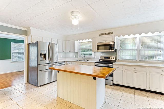 2328 Colgate Drive, Fayetteville, NC 28304
