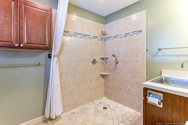 2328 Colgate Drive, Fayetteville, NC 28304