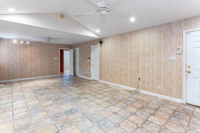 2328 Colgate Drive, Fayetteville, NC 28304