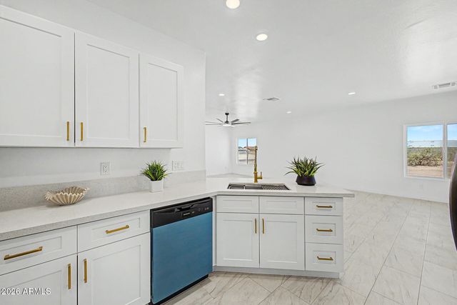 10094 W MISSION Drive, Arizona City, AZ 85123