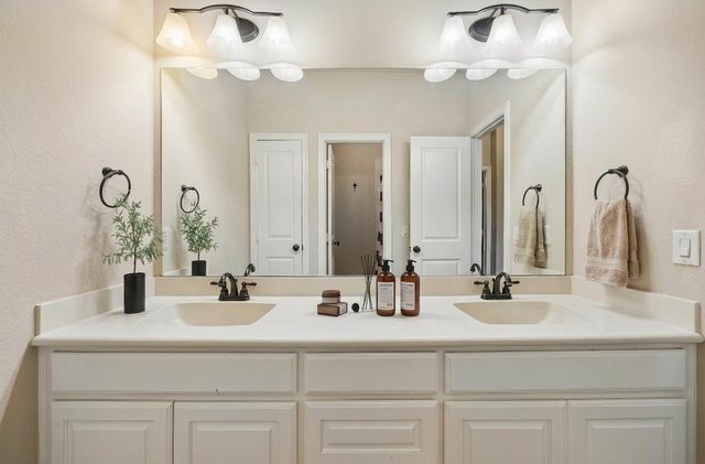 1651 Saddle Tree Road, Frisco, TX 75036