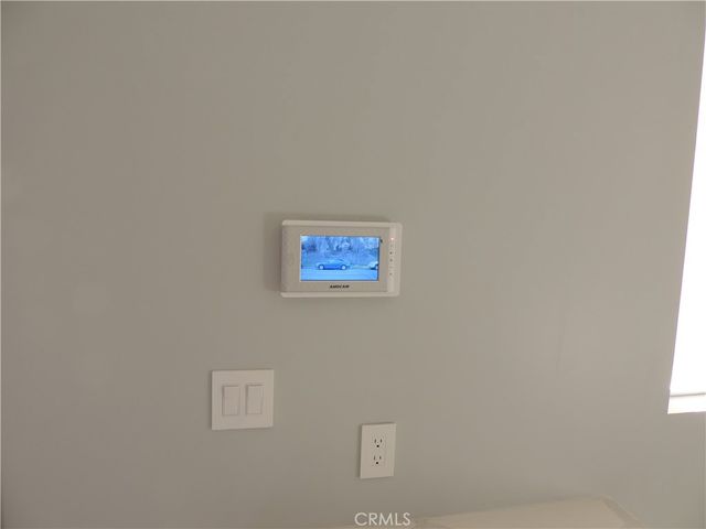 22735 Del Valle Street 1, Woodland Hills, CA 91364