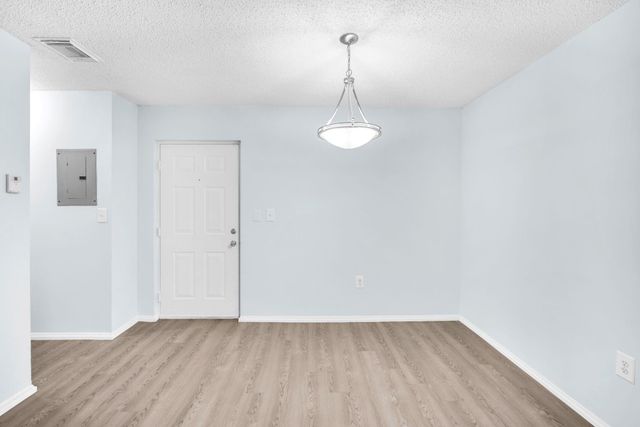 6881 NW 173rd Dr H-202, Hialeah, FL 33015