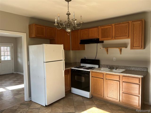 11668 Saint Aubin, Hamtramck, MI 48212