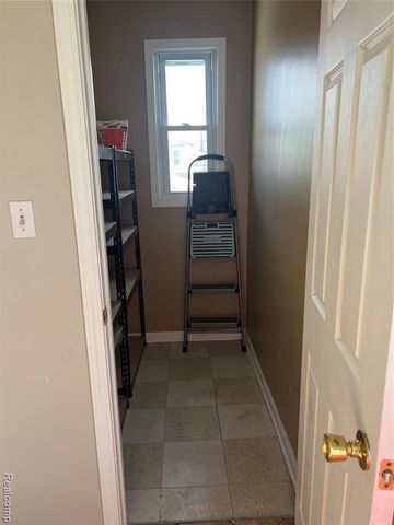 11668 Saint Aubin, Hamtramck, MI 48212