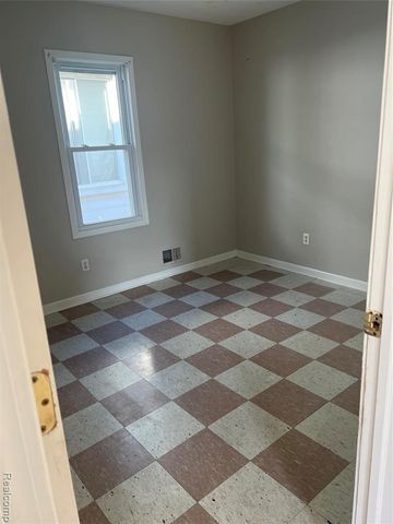 11668 Saint Aubin, Hamtramck, MI 48212