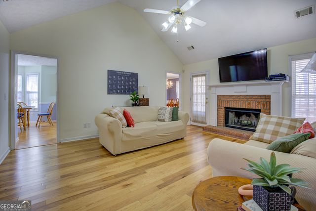 160 Vinnys Way, Covington, GA 30014