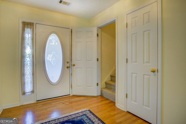 160 Vinnys Way, Covington, GA 30014