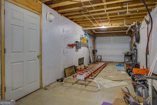 160 Vinnys Way, Covington, GA 30014