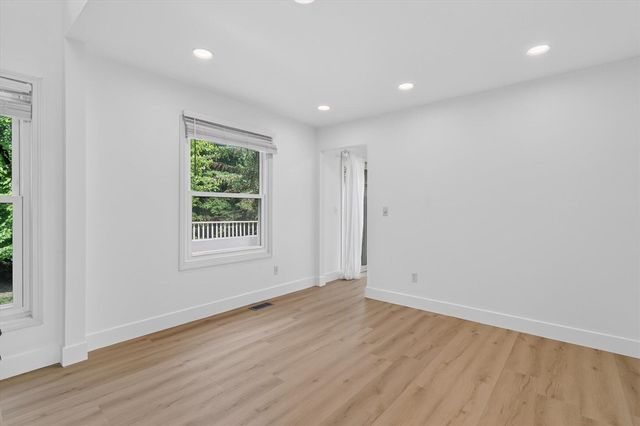 13500 Cambridge Court, Plymouth, MI 48170