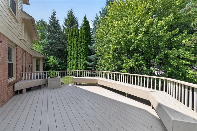 13500 Cambridge Court, Plymouth, MI 48170