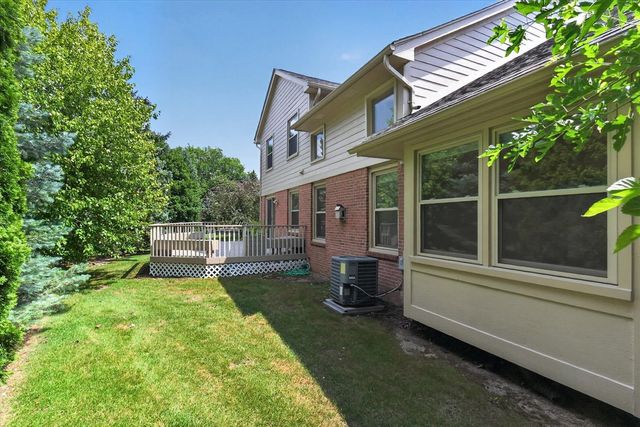 13500 Cambridge Court, Plymouth, MI 48170