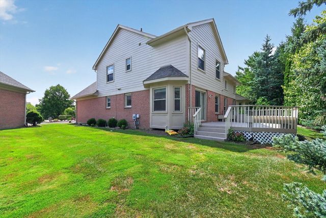 13500 Cambridge Court, Plymouth, MI 48170