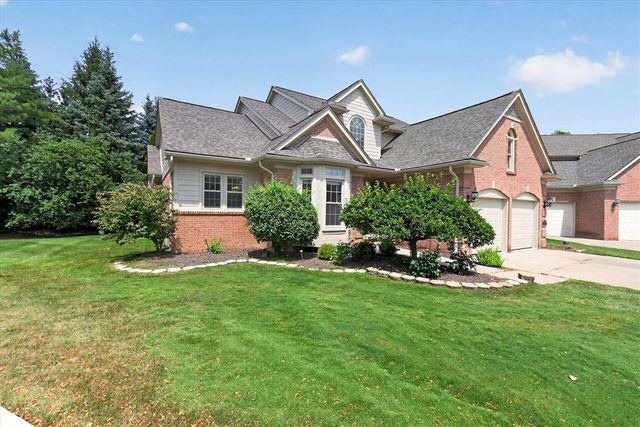 13500 Cambridge Court, Plymouth, MI 48170