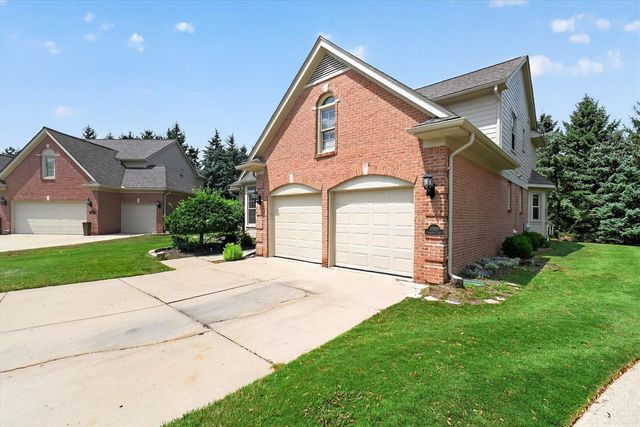 13500 Cambridge Court, Plymouth, MI 48170