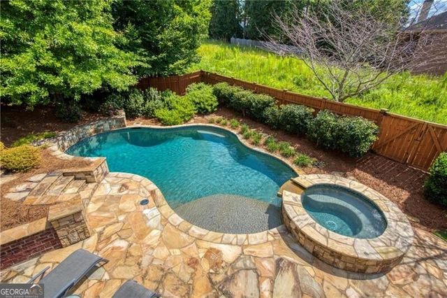 11001 Estates Circle, Alpharetta, GA 30022