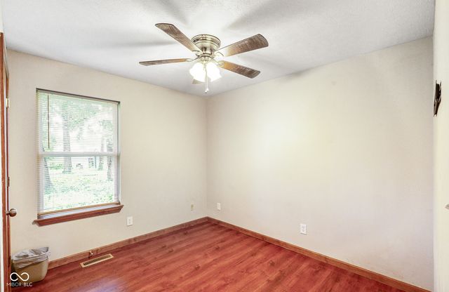 300 E Washington Street, Mooresville, IN 46158