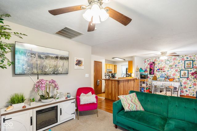 300 E Washington Street, Mooresville, IN 46158