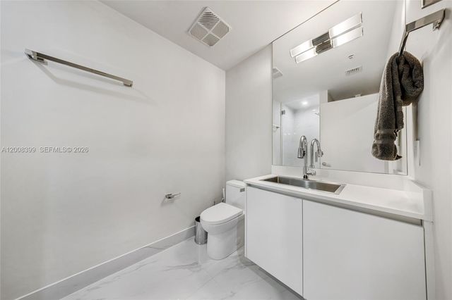 700 NE 24th St 1107, Miami, FL 33137