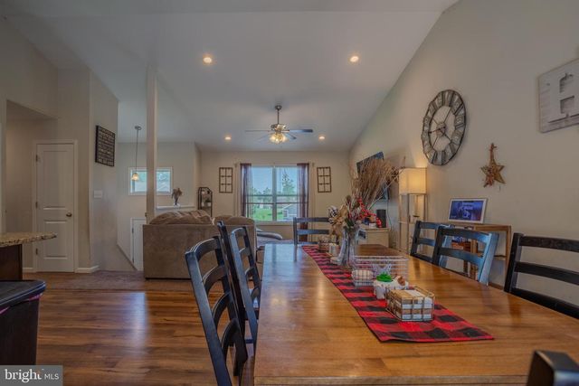 236 CATCH RELEASE CT, Inwood, WV 25428