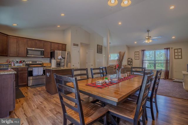 236 CATCH RELEASE CT, Inwood, WV 25428