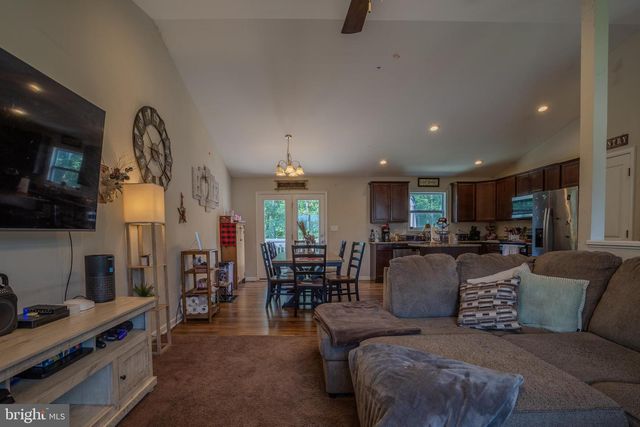 236 CATCH RELEASE CT, Inwood, WV 25428