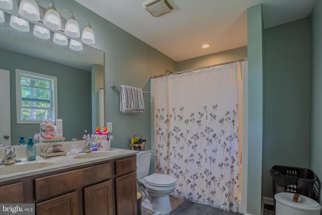 236 CATCH RELEASE CT, Inwood, WV 25428