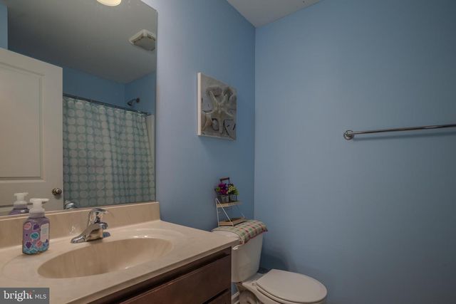 236 CATCH RELEASE CT, Inwood, WV 25428