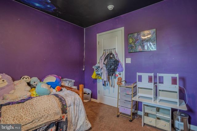 236 CATCH RELEASE CT, Inwood, WV 25428
