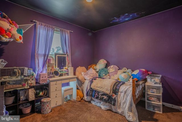 236 CATCH RELEASE CT, Inwood, WV 25428