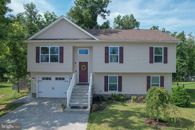 236 CATCH RELEASE CT, Inwood, WV 25428