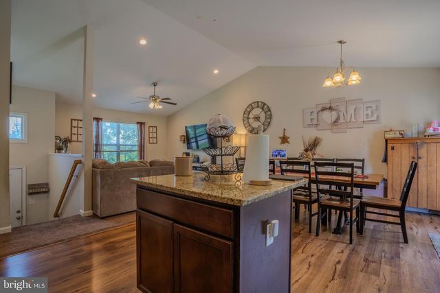 236 CATCH RELEASE CT, Inwood, WV 25428