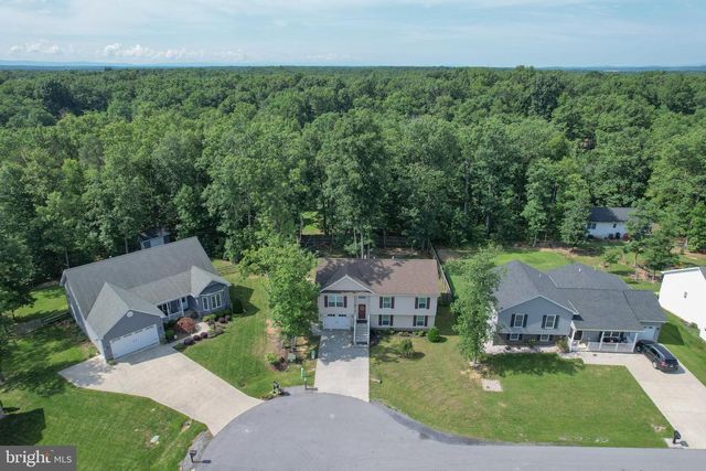 236 CATCH RELEASE CT, Inwood, WV 25428