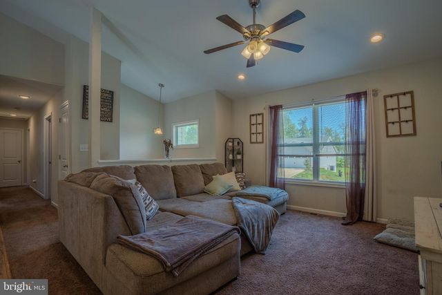 236 CATCH RELEASE CT, Inwood, WV 25428