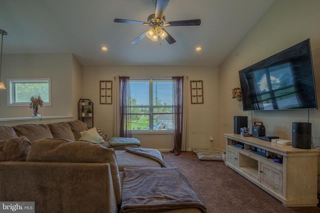 236 CATCH RELEASE CT, Inwood, WV 25428