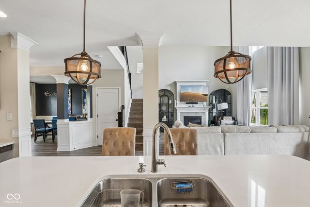 875 Ventura Drive, Westfield, IN 46074