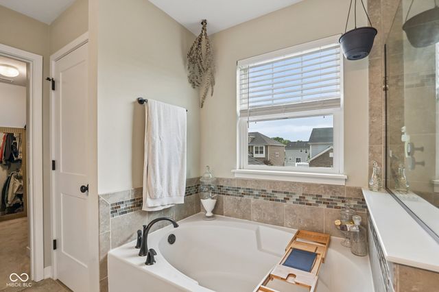 875 Ventura Drive, Westfield, IN 46074