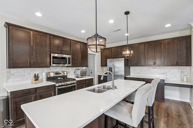 875 Ventura Drive, Westfield, IN 46074