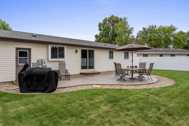 2360 KINCAID AVENUE, Oshkosh, WI 54904