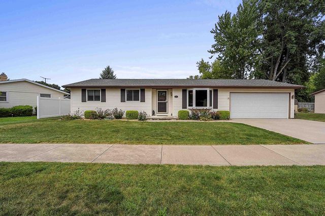 2360 KINCAID AVENUE, Oshkosh, WI 54904