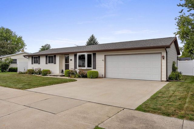 2360 KINCAID AVENUE, Oshkosh, WI 54904