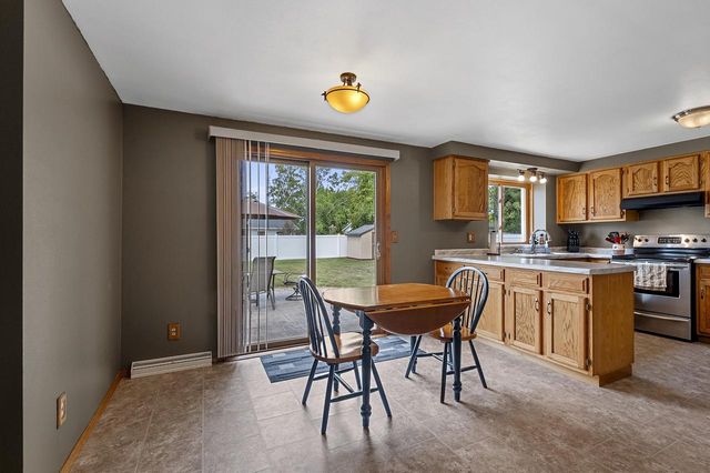 2360 KINCAID AVENUE, Oshkosh, WI 54904